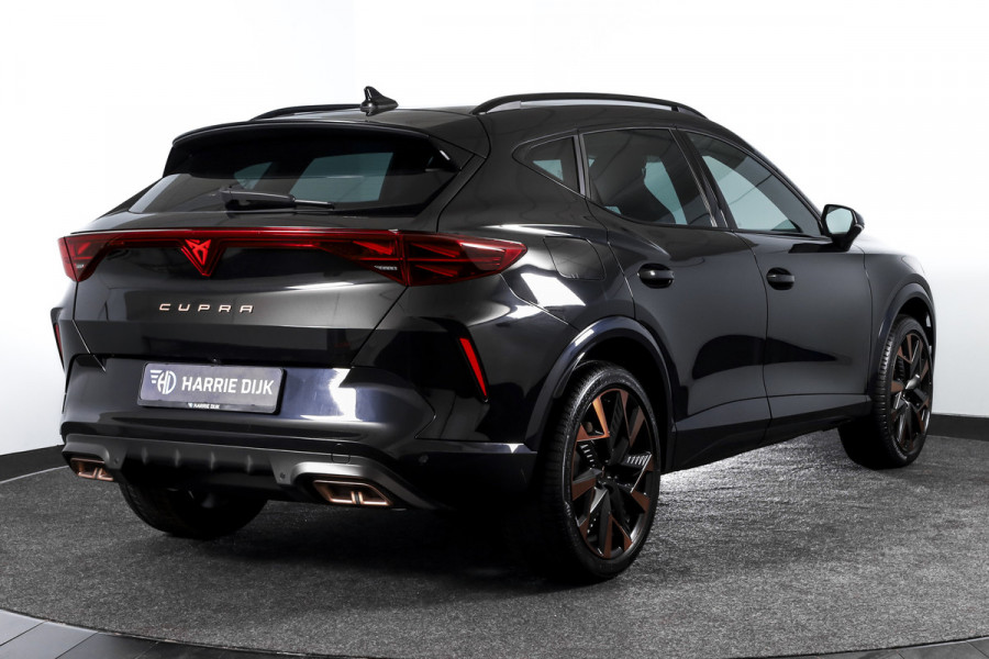 CUPRA Formentor 1.5 TSI e-Hybrid VZ Performance | Dig. Cockpit | Adapt. Cruise | Stoel-+Stuurverw. | PDC | Camera | NAV + App. Connect | ECC | Sennheiser | Elek. Klep | LM 19" | 5475