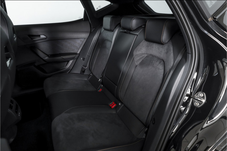 CUPRA Formentor 1.5 TSI e-Hybrid VZ Performance | Dig. Cockpit | Adapt. Cruise | Stoel-+Stuurverw. | PDC | Camera | NAV + App. Connect | ECC | Sennheiser | Elek. Klep | LM 19" | 5475
