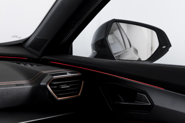 CUPRA Formentor 1.5 TSI e-Hybrid VZ Performance | Dig. Cockpit | Adapt. Cruise | Stoel-+Stuurverw. | PDC | Camera | NAV + App. Connect | ECC | Sennheiser | Elek. Klep | LM 19" | 5475