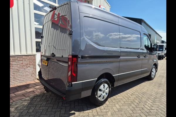 Renault Master 150.35 Red Edition L2H2 Trekhaak 2500 Kg BPM Vrij 12-2024