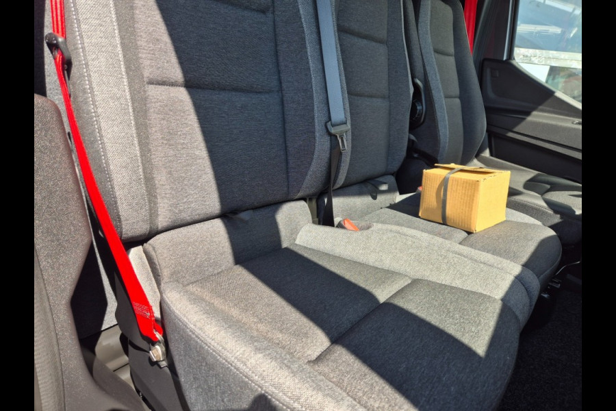 Renault Master 150.35 Red Edition L2H2 Trekhaak 2500 Kg BPM Vrij 12-2024