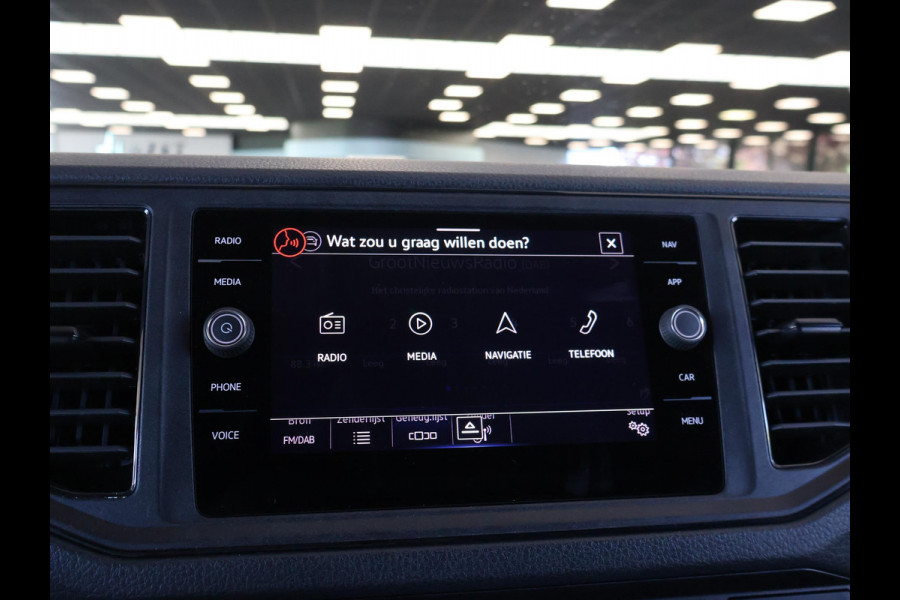 Volkswagen Crafter 35 2.0 TDI 140 PK L3H3 TWO-TONE + 3000 KG TREKHAAK | APPLE CARPLAY | CRUISE | SIDEBARS | NAVIGATIE