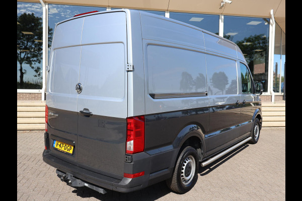 Volkswagen Crafter 35 2.0 TDI 140 PK L3H3 TWO-TONE + 3000 KG TREKHAAK | APPLE CARPLAY | CRUISE | SIDEBARS | NAVIGATIE