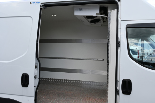 Iveco Daily 35S18 3.0 L4H2 Koel vries wagen Zanotti koeling, LED, ACC, Geveerde stoel