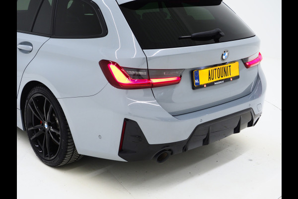 BMW 3 Serie Touring 320i M Sport Pro Brooklyn Grey | M Pro Stoelen | Panoramadak | Harman/Kardon | Carbon | Camera | Memory | Sfeerlicht