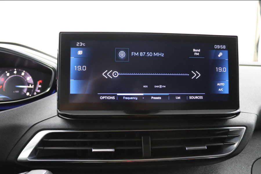 Peugeot 3008 1.2 Allure*HAAK*CAM*ACC*CARPLAY*LED*NAVI*KEYLESS*