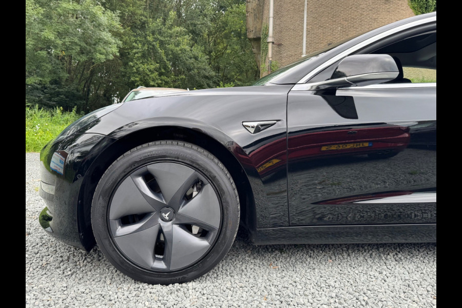Tesla Model 3 LONG RANGE AWD 75 kWh 360CAMERA/NAVI/LEDER/PANORAMADAK