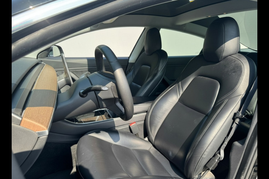 Tesla Model 3 LONG RANGE AWD 75 kWh 360CAMERA/NAVI/LEDER/PANORAMADAK