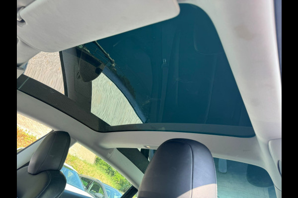 Tesla Model 3 LONG RANGE AWD 75 kWh 360CAMERA/NAVI/LEDER/PANORAMADAK