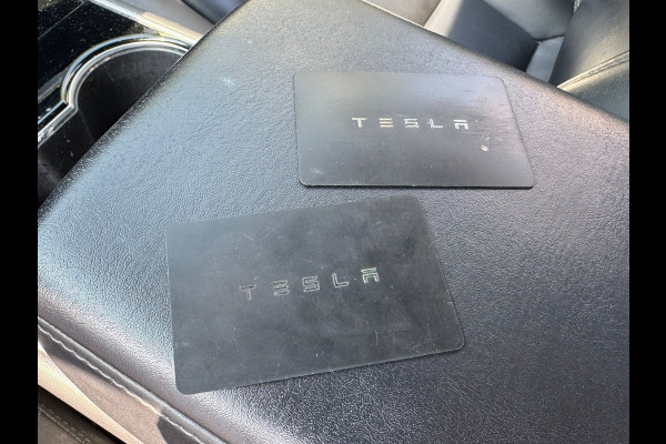 Tesla Model 3 LONG RANGE AWD 75 kWh 360CAMERA/NAVI/LEDER/PANORAMADAK