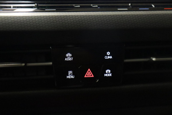 Volkswagen Golf 2.0 TSI GTI PANO/H&K/IQ-LIGHT/KEYLESS/CARPLAY/CAM/VOLL