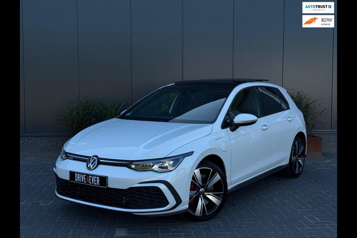 Volkswagen Golf 1.4 eHybrid GTE 245pk FULL PANO|NAVI|CAMERA|IQ LIGHT|LED|CARPLAY|BLINDSPOT