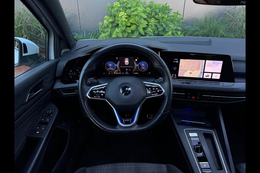 Volkswagen Golf 1.4 eHybrid GTE 245pk FULL PANO|NAVI|CAMERA|IQ LIGHT|LED|CARPLAY|BLINDSPOT