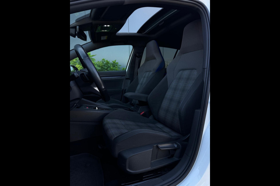 Volkswagen Golf 1.4 eHybrid GTE 245pk FULL PANO|NAVI|CAMERA|IQ LIGHT|LED|CARPLAY|BLINDSPOT