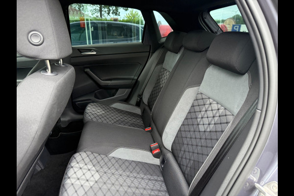 Volkswagen Polo 1.0 TSI R-Line - Automaat - Navi - Camera - LED - Climate - Org.nl