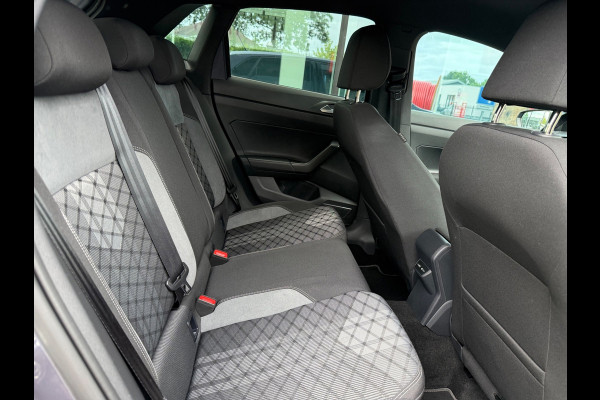 Volkswagen Polo 1.0 TSI R-Line - Automaat - Navi - Camera - LED - Climate - Org.nl