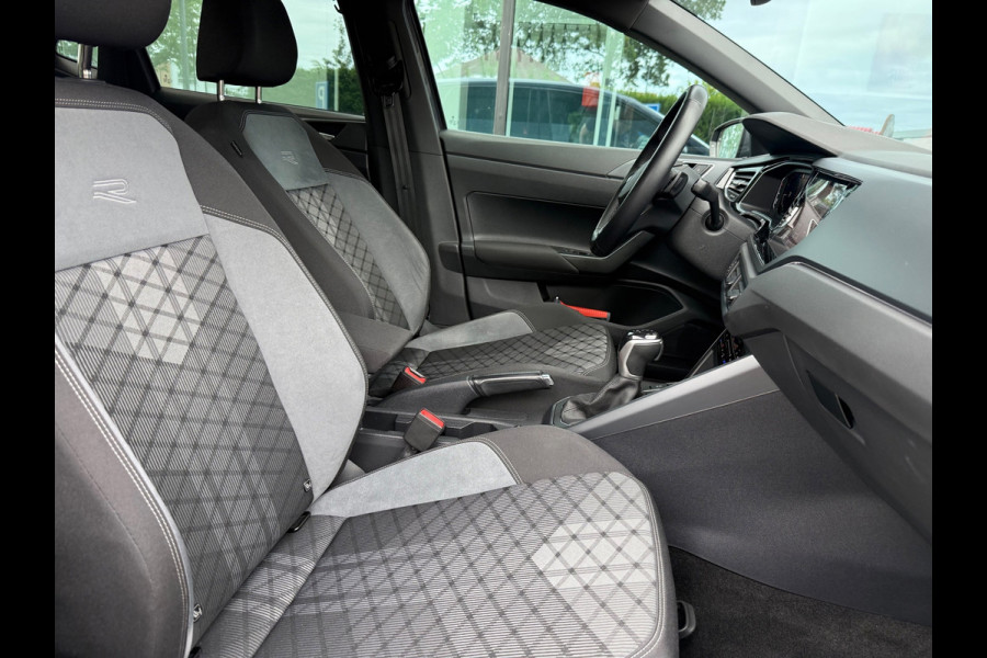 Volkswagen Polo 1.0 TSI R-Line - Automaat - Navi - Camera - LED - Climate - Org.nl