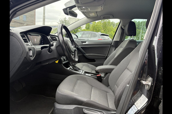 Volkswagen e-Golf e-Golf 136pk | SOH 88,7% | Virtual Cockpit | Stoelverwarming | Adaptive Cruise | Camera |
