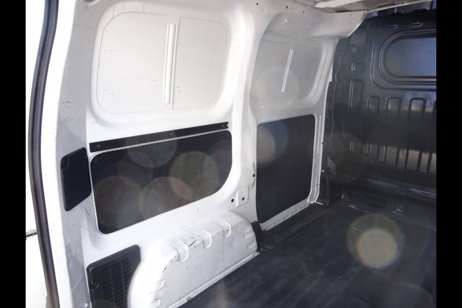 Nissan E-NV200 Business 40 kWh 2.ZERO S.O.H 90% ( Grotere accu ) AIRCO NAVIGATIE
