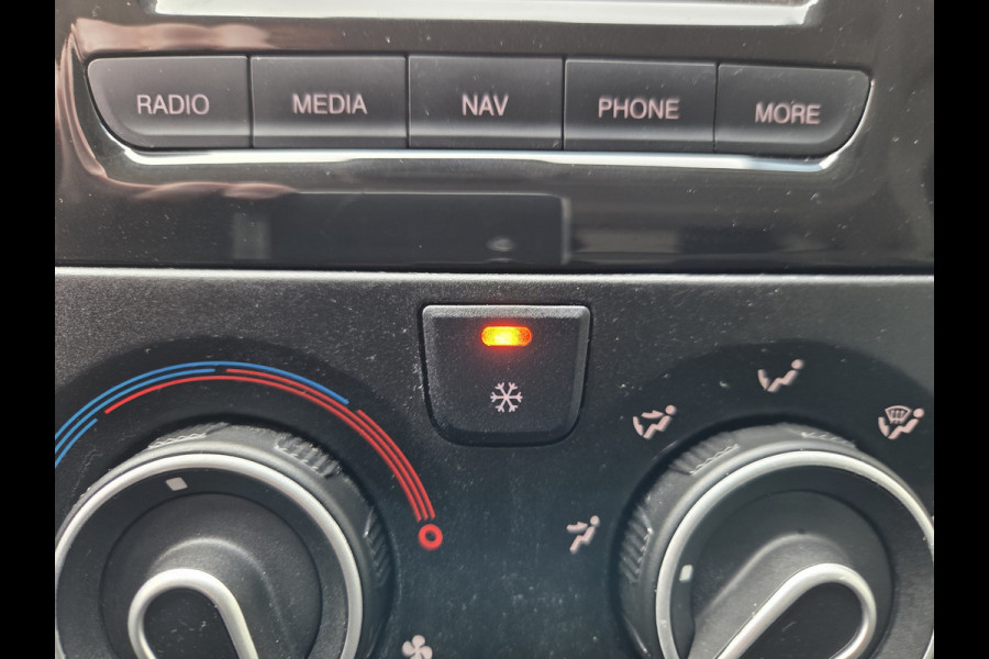 Citroën Jumper / Peugeot Boxer 140 PK Lowliner Laadklep / Oprijklep Lage instap Airco Cruisecontrol