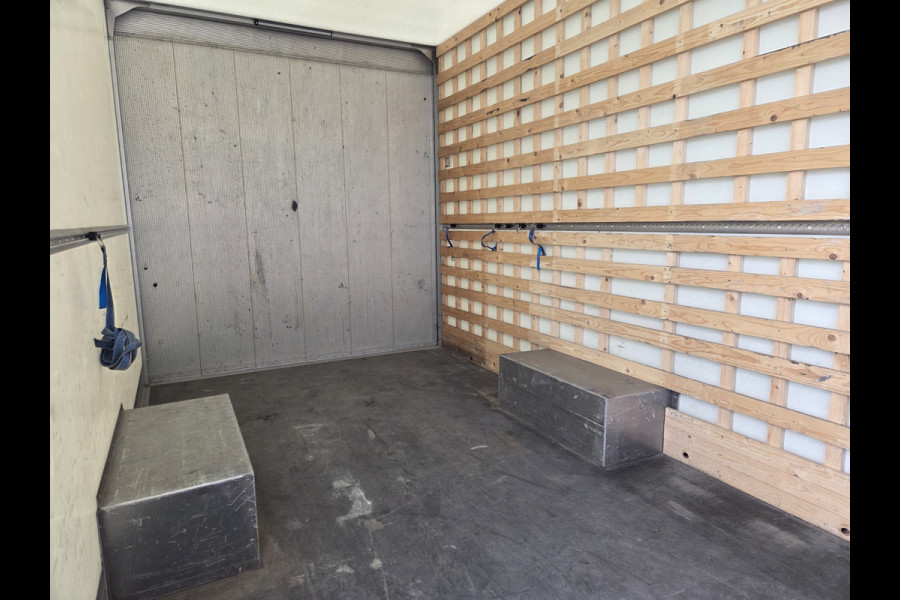 Renault Master / Peugeot Boxer 140 PK Lowliner Laadklep / Oprijklep Lage instap Airco Cruisecontrol
