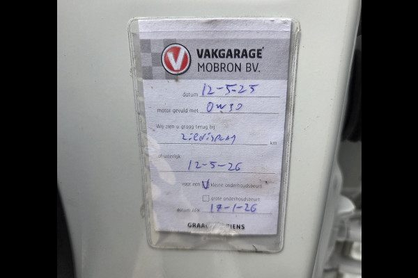 Renault Master / Peugeot Boxer 140 PK Lowliner Laadklep / Oprijklep Lage instap Airco Cruisecontrol