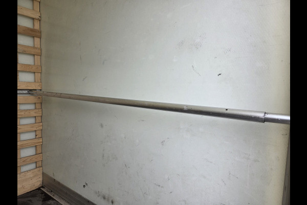 Renault Master / Peugeot Boxer 140 PK Lowliner Laadklep / Oprijklep Lage instap Airco Cruisecontrol