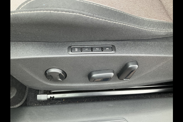 Škoda ENYAQ iV 60 SOH 94.6% First Edition Adapt.Cruise Camera Carplay Stoel/Stuurverw. Sportline