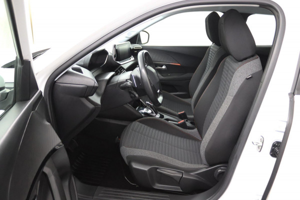 Peugeot 2008 1.2*130PK*AUTOM*NAVI*ECC*HAAK*CRUISE*CARPLAY*