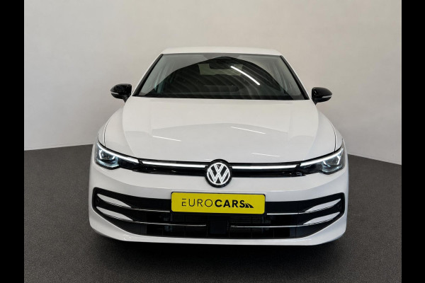 Volkswagen Golf 1.5 eTSI DSG7 Automaat Trekhaak Camera LED IQ Matrix Stoel en Stuurverwarming Adaptive Cruise Control Digitaal Display DAB Apple Carplay Android Auto Climate Control
