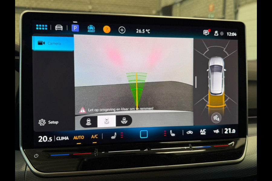 Volkswagen Golf 1.5 eTSI DSG7 Automaat Trekhaak Camera LED IQ Matrix Stoel en Stuurverwarming Adaptive Cruise Control Digitaal Display DAB Apple Carplay Android Auto Climate Control