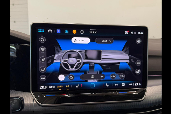 Volkswagen Golf 1.5 eTSI DSG7 Automaat Trekhaak Camera LED IQ Matrix Stoel en Stuurverwarming Adaptive Cruise Control Digitaal Display DAB Apple Carplay Android Auto Climate Control