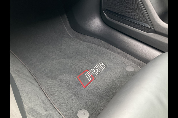 Audi RS6 4.0 TFSI 600PK Ceramic HUD Carbon Nardo 4WS Pano.dak Softclose B&O 360° Dealer-Serviced!