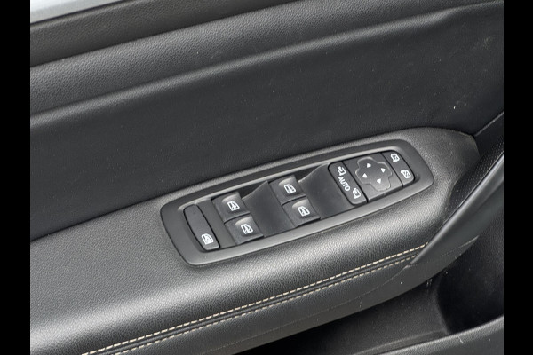 Renault Mégane Estate 1.3 TCe Intens TREKHAAK | AUTOMAAT | NAVI CARPLAY