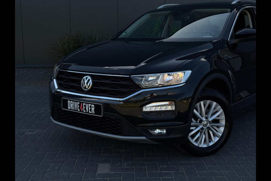 Volkswagen T-Roc 1.5 TSI Style DSG NAVI|PDC|TREKHAAK|AIRCO|MF STUUR|ELEK PAKKET