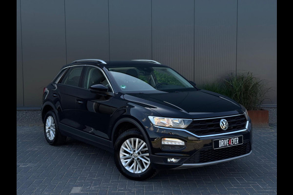 Volkswagen T-Roc 1.5 TSI Style DSG NAVI|PDC|TREKHAAK|AIRCO|MF STUUR|ELEK PAKKET