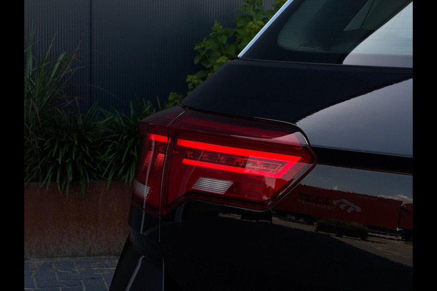 Volkswagen T-Roc 1.5 TSI Style DSG NAVI|PDC|TREKHAAK|AIRCO|MF STUUR|ELEK PAKKET