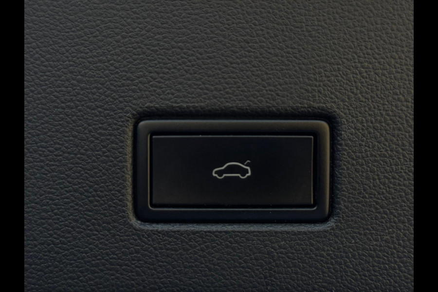 Volkswagen T-Roc 1.5 TSI Style DSG NAVI|PDC|TREKHAAK|AIRCO|MF STUUR|ELEK PAKKET