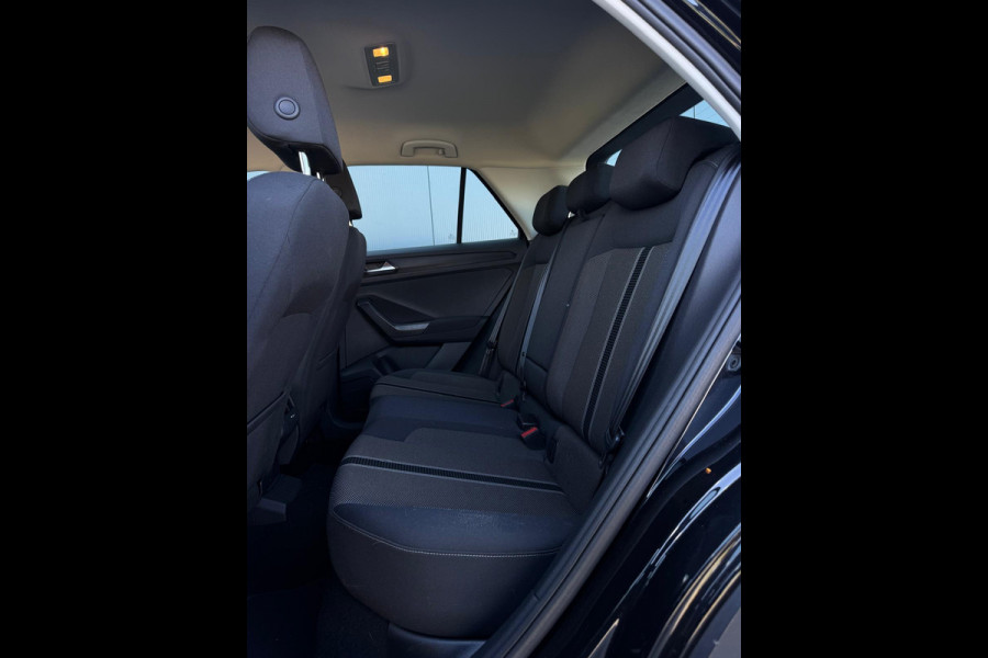 Volkswagen T-Roc 1.5 TSI Style DSG NAVI|PDC|TREKHAAK|AIRCO|MF STUUR|ELEK PAKKET