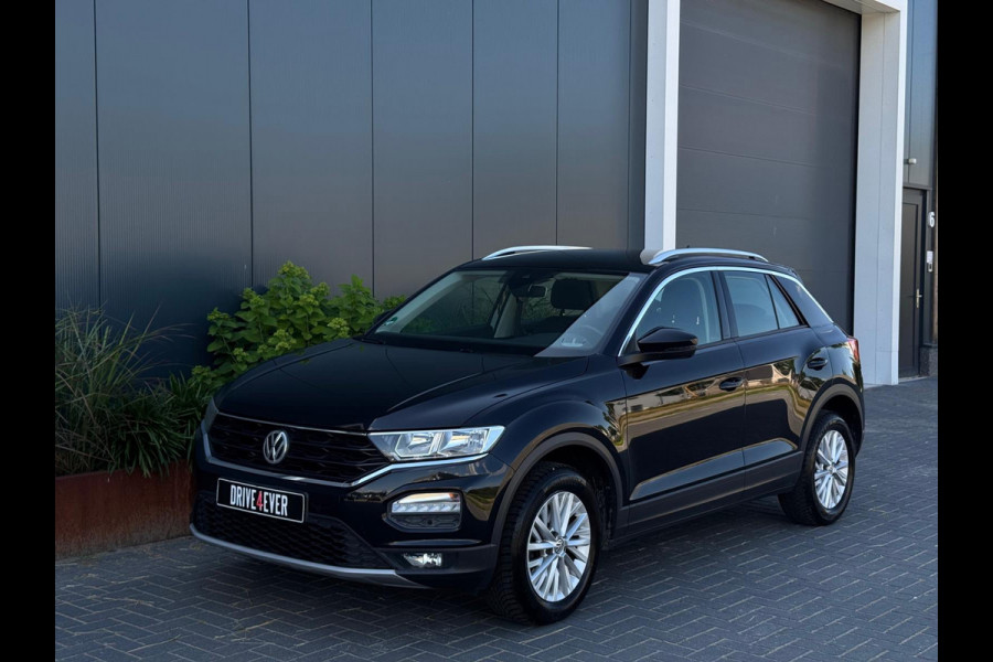Volkswagen T-Roc 1.5 TSI Style DSG NAVI|PDC|TREKHAAK|AIRCO|MF STUUR|ELEK PAKKET