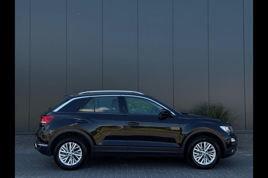 Volkswagen T-Roc 1.5 TSI Style DSG NAVI|PDC|TREKHAAK|AIRCO|MF STUUR|ELEK PAKKET