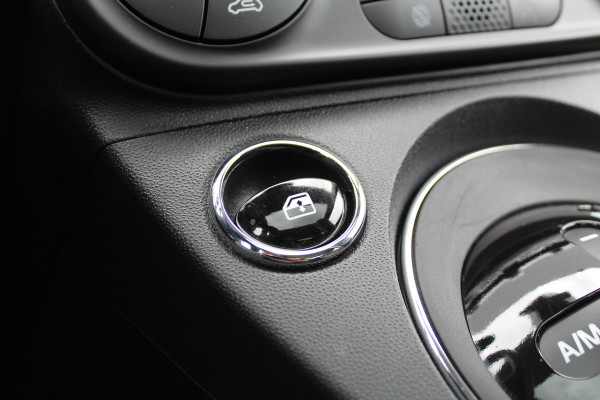 Fiat 500 0.9 TwinAir Turbo Lounge | Lage KM! | Panoramadak | Parkeersensoren | Navigatie