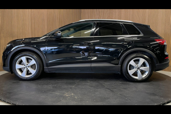 Audi Q4 e-tron 40 Advanced edition 77 kWh|89% SOH|ELEK.TREKHAAK|ACC|CARPLAY|CAMERA|STOELVERWARM.|NAP|NL-AUTO|INCL.BTW|1e EIGENAAR|