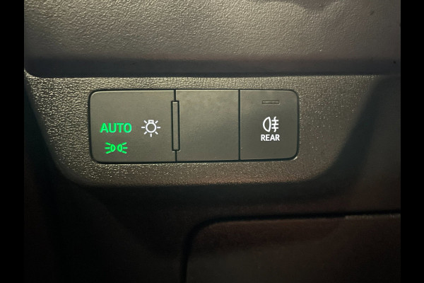 Audi Q4 e-tron 40 Advanced edition 77 kWh|89% SOH|ELEK.TREKHAAK|ACC|CARPLAY|CAMERA|STOELVERWARM.|NAP|NL-AUTO|INCL.BTW|1e EIGENAAR|