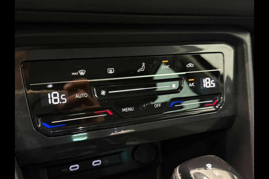 Volkswagen Tiguan 1.4 TSI e-Hybrid PHEV Automaat 245 pk Life SoH 91 % Navigatie  Discover Trekhaak Media ACC Camera Trekhaak Digital Cockpit 3-zone Climatronic CarPlay DAB+ LED