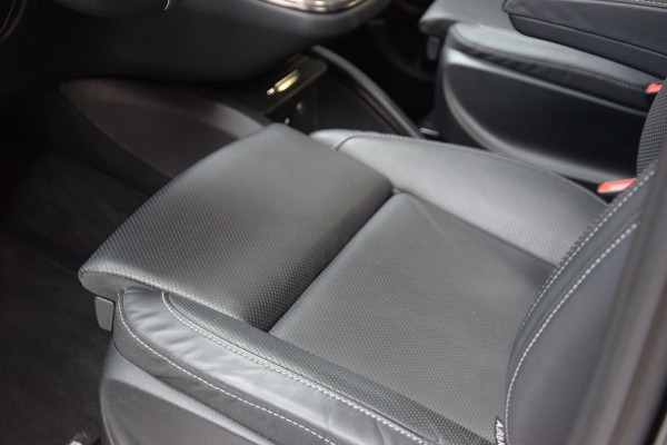 Mercedes-Benz V-Klasse 300d 4 Matic AMG Pakket|1e Eig|Dealer onderhouden|Panoramadak|ACC|