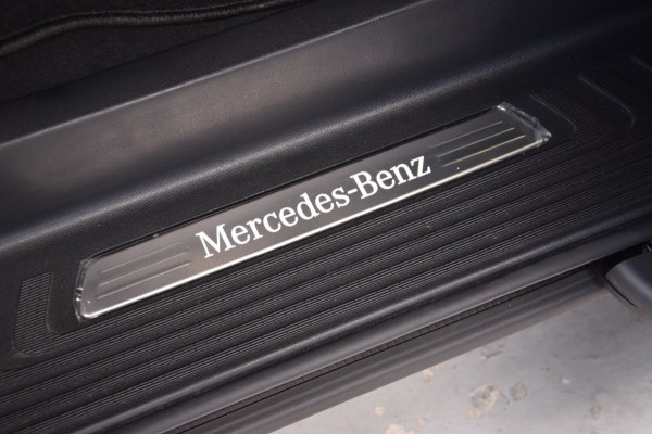 Mercedes-Benz V-Klasse 300d 4 Matic AMG Pakket|1e Eig|Dealer onderhouden|Panoramadak|ACC|