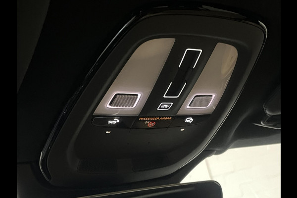 Volvo XC90 2.0 T8 Recharge AWD Ultra Dark Luchtvering | Bowers & Wilkins | Massage | Stoel-/Stuurverwarming | 360 camera | Head-up | 22" wielen | Google