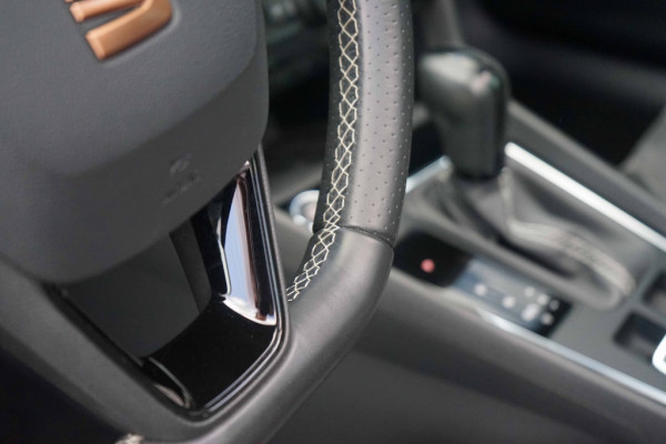 Seat Leon ST Cupra 300 4Drive Pano/Schaalstoel/Dynamic-Grey/DCC/ACC/VOL