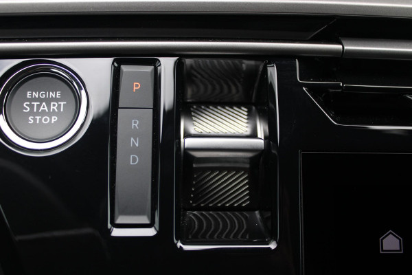 Peugeot E-3008 ALLURE AVANTAGE 210PK 73 kWh | AGR STOEL | 360° VISION & DRIVE ASSIST PACK: ANTI DIEFSTAL ALARM MET SUPERVERGRENDELING/VERWARMBAAR STUURWIEL/VISEOPARK 360° HD CAMERA MET PARKEERHULP VOOR BUITENSPIEGELS MET KANTELFUNCTIE/ADAPTIVE CRUISE CONTROL/LANE CHANGE ASSIST/DODEHOEK DETECTIE | PANORAMIC NAVIGATION PACK | WARMTEPOMP | LED KOPLAMPEN | KEYLESS ENTRY/START | GESCHEIDEN AIRCONDITIONING | 19" LICHTMETALEN VELGEN | 3 FASE | DRAADLOZE APPLE CARPLAY/ANDROID AUTO |  STOEL VERWARMING |